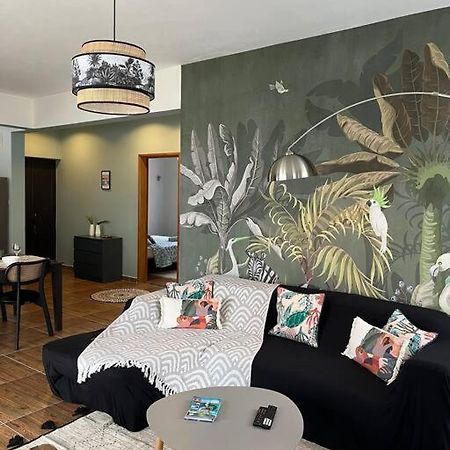 Charmant T4 Avec Vue Piscine Grand Bay Luaran gambar