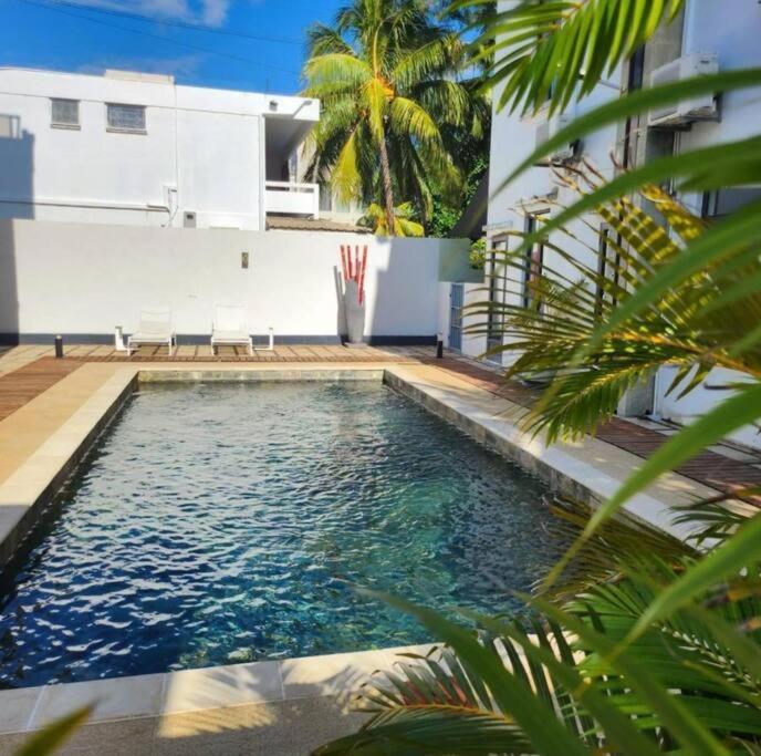 Charmant T4 Avec Vue Piscine Grand Bay Luaran gambar