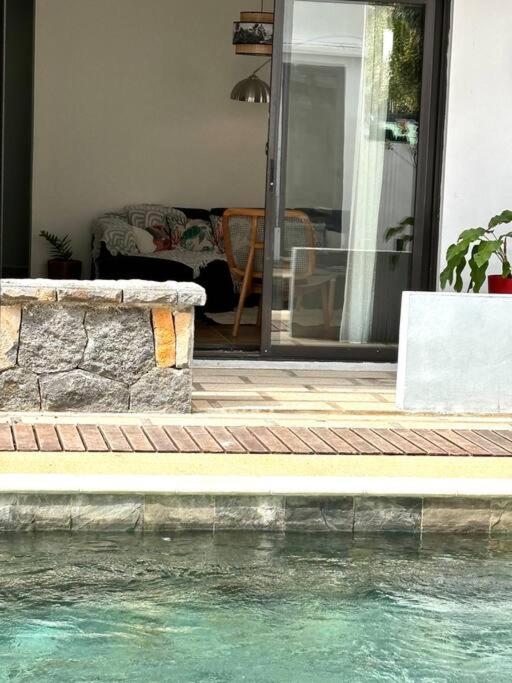 Charmant T4 Avec Vue Piscine Grand Bay Luaran gambar